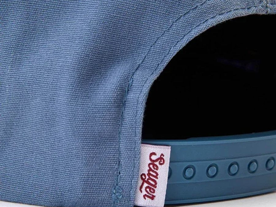 Closure tag